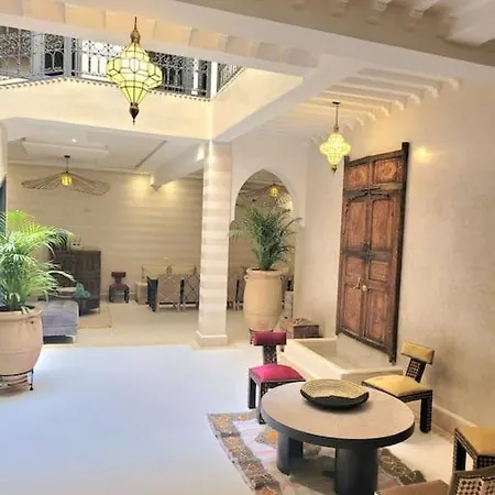 Riad Isahiac Avec Piscine En Exclusivite Marrakesh Extérieur photo