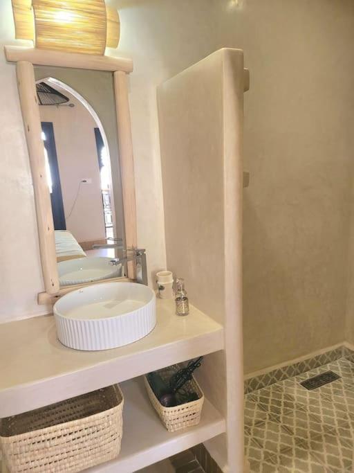 Isahiac Avec Piscine En Exclusivite Marrakesch